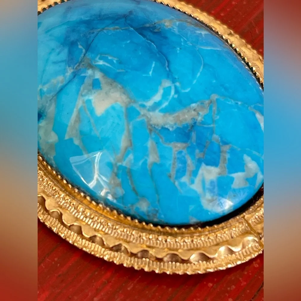 Vintage blue‎ veined cabochon pendant set in gold tone rhodium-gift for her
